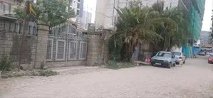 የሚሸጥ ቦታ ወሎ ሰፈር ወንጌላዊት ህንፃ ጀርባ 290 ካረረ 32 ሚሊዮን ብር