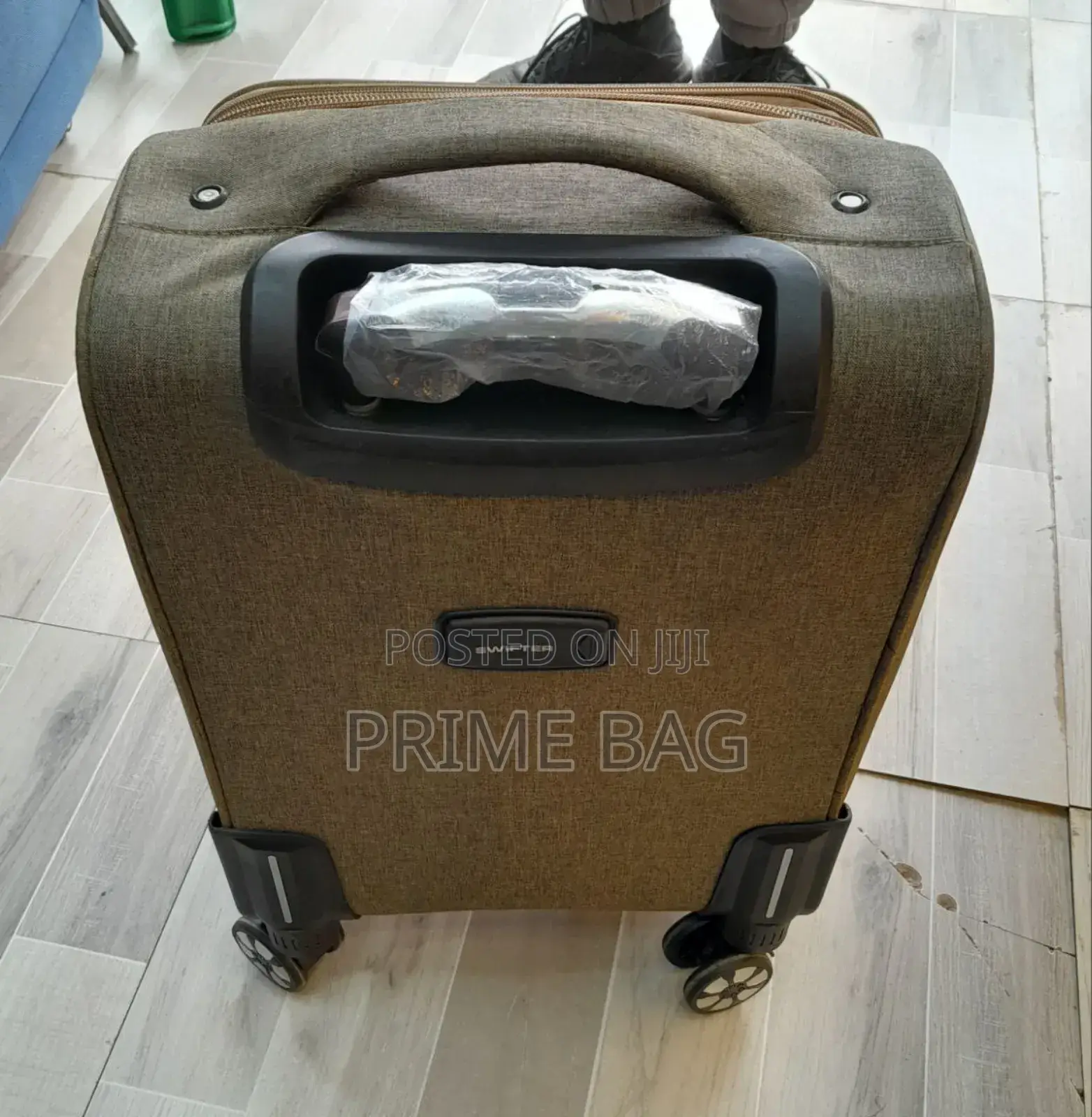 Follow Me Bag
