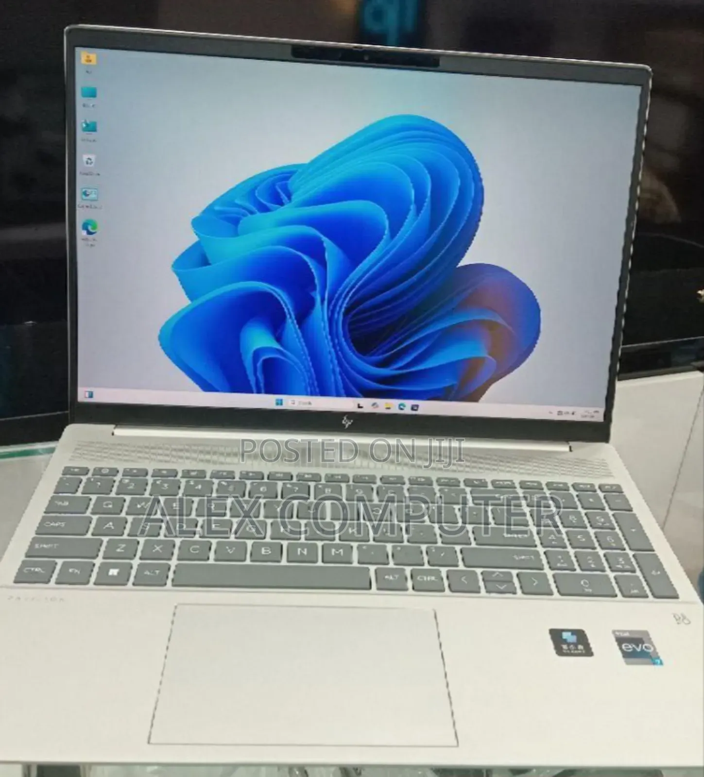 New Laptop HP Pavilion 15 16GB Intel Core I7 SSD 1T
