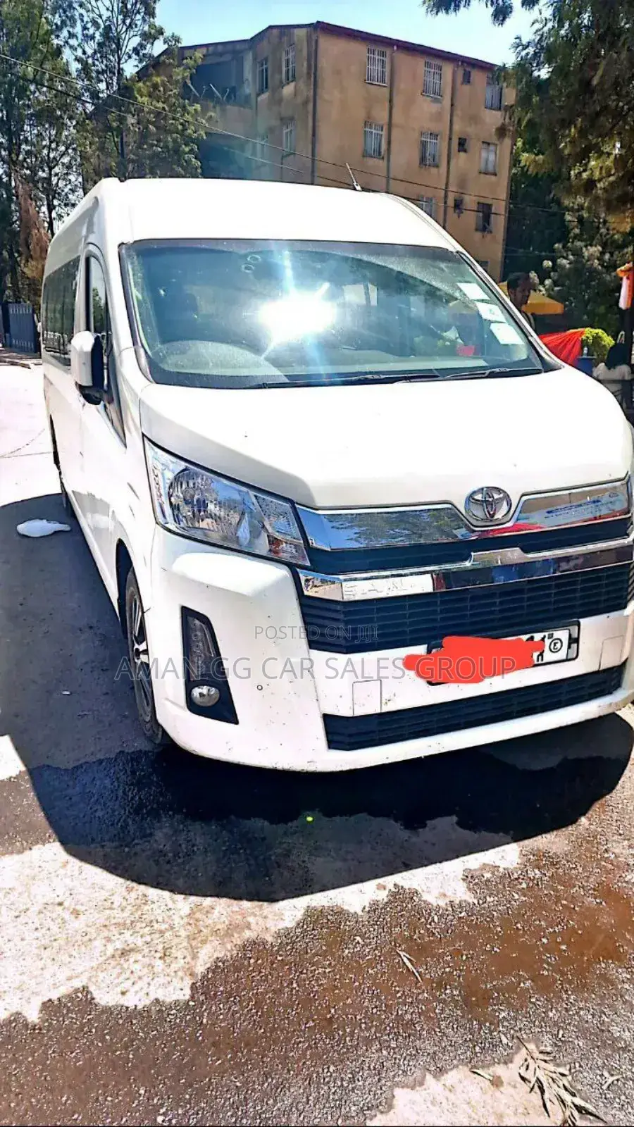 Toyota HiAce 2022 White