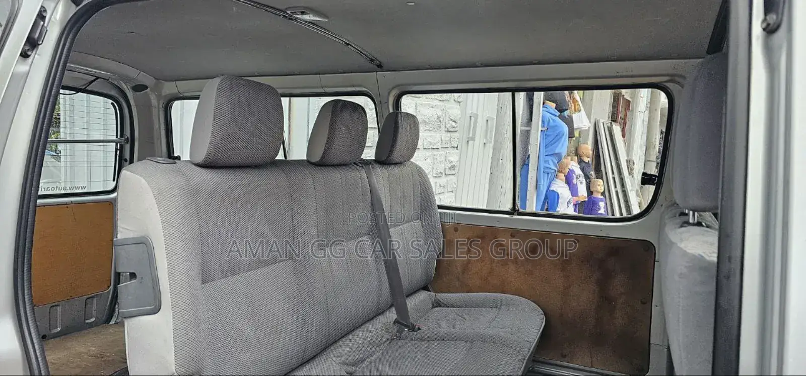 Toyota HiAce 2006 Silver