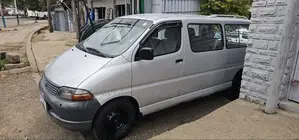Toyota HiAce 2006 Silver