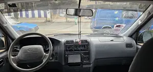 Toyota HiAce 2006 Silver