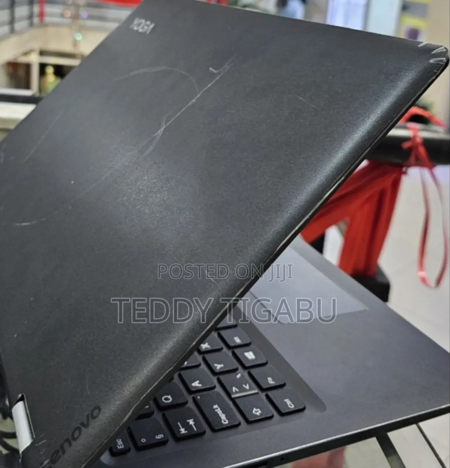 New Laptop Lenovo Yoga 710 8GB Intel Core I7 SSD 256GB