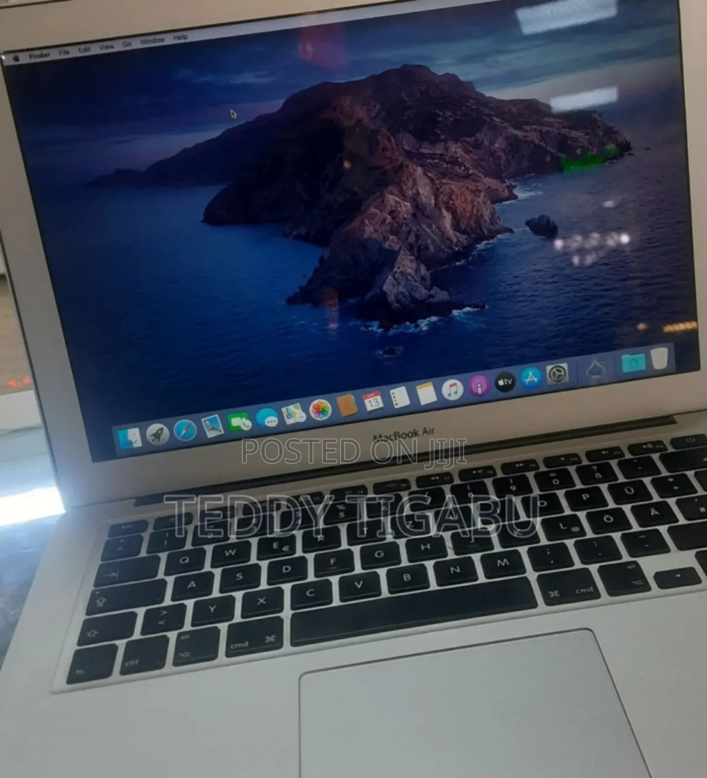 New Laptop Apple MacBook Air 2017 8GB Intel Core I7 SSD 128GB