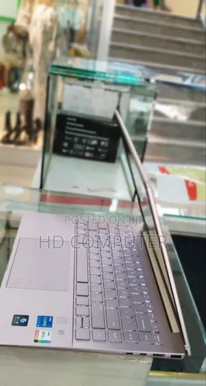 New Laptop HP 16GB Intel Core I7 SSD 512GB