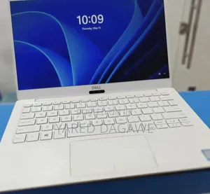 New Laptop Dell XPS 13 8GB Intel Core I7 SSD 512GB