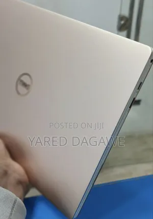 New Laptop Dell XPS 13 8GB Intel Core I7 SSD 512GB