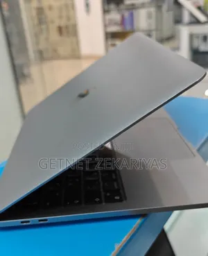 New Laptop Apple MacBook Pro 2022 M2 8GB Apple M2 SSD 256GB