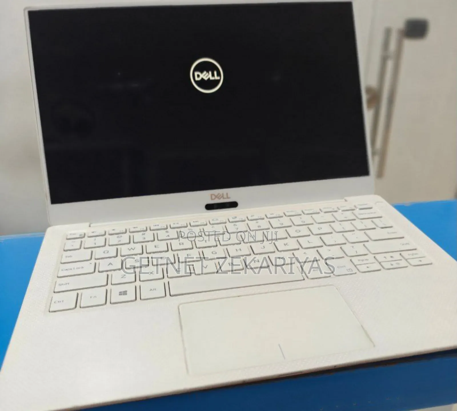 New Laptop Dell XPS 13 8GB Intel Core I7 SSD 512GB