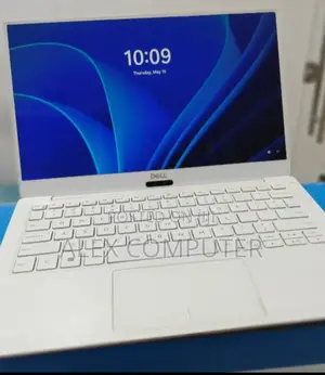 New Laptop Dell XPS 13 8GB Intel Core I7 SSD 512GB