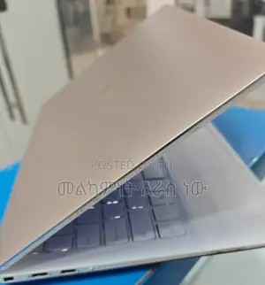 New Laptop Dell XPS 13 8GB Intel Core I7 SSD 512GB