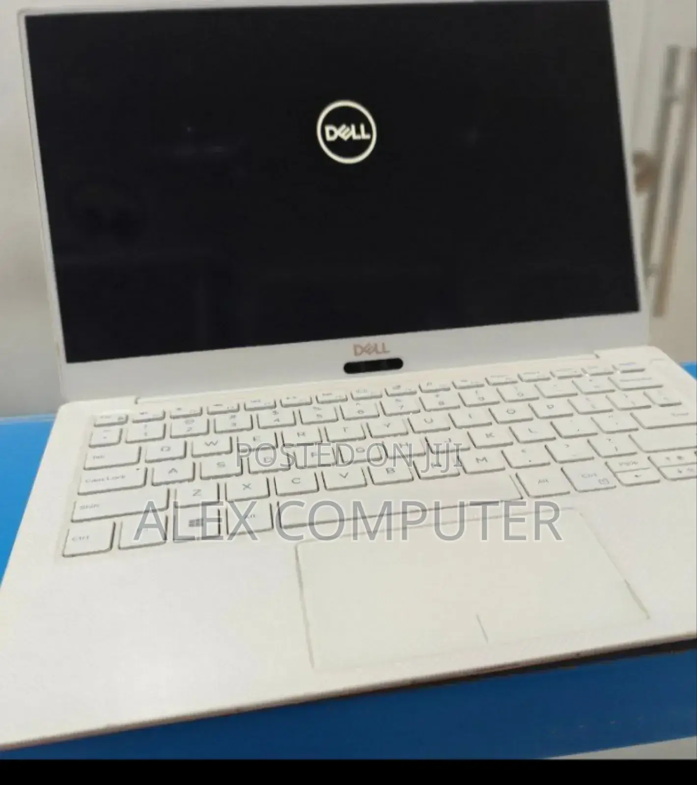 New Laptop Dell XPS 13 8GB Intel Core I7 SSD 512GB
