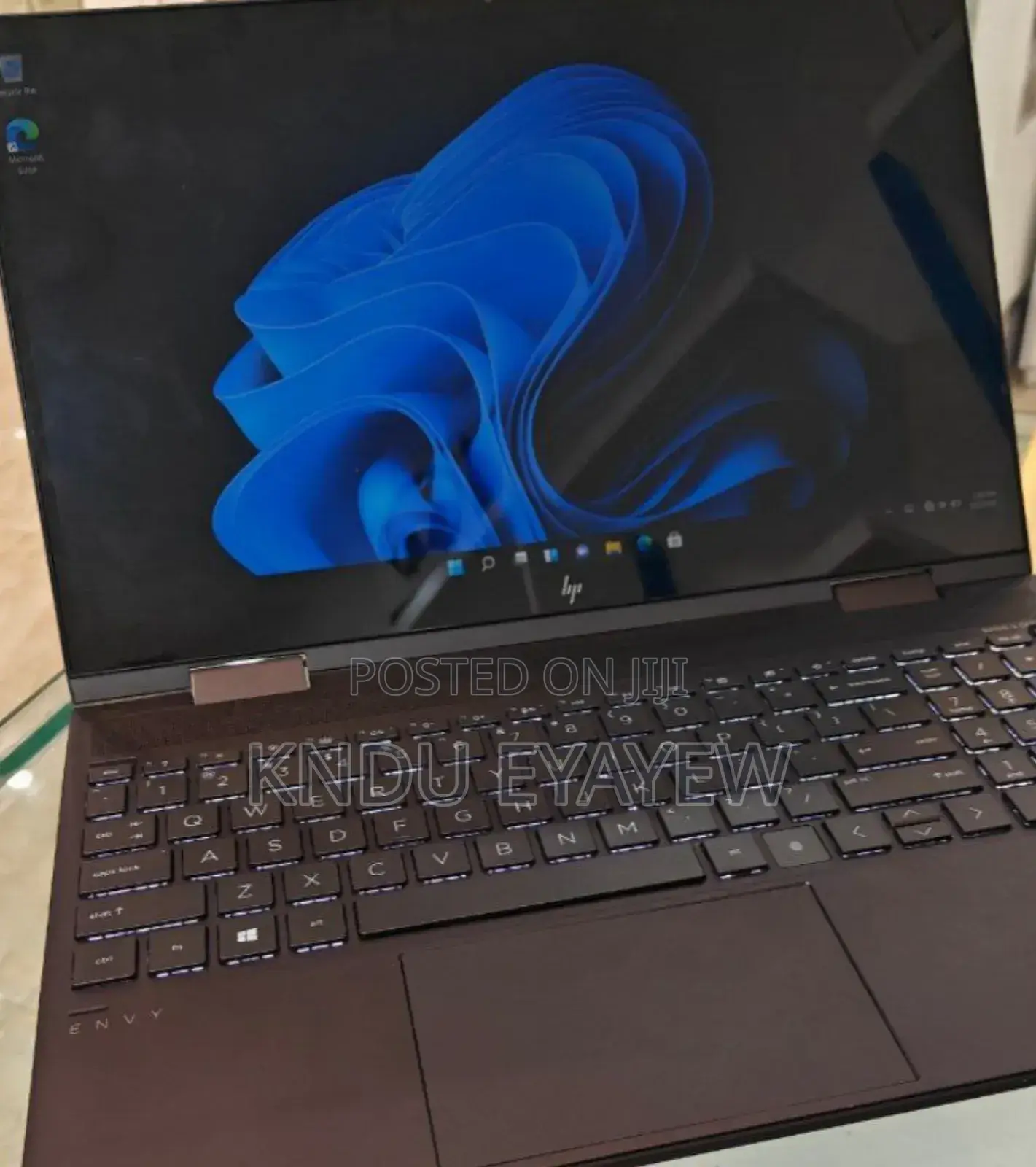 New Laptop HP Envy X360 12GB AMD Ryzen 7 SSD 512GB