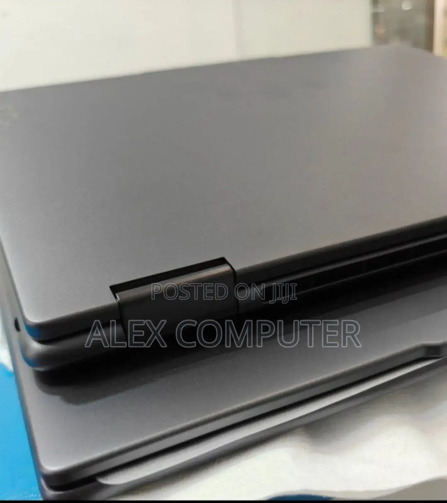 New Laptop Lenovo Yoga 7i 16GB Intel Core Ultra 7 SSD 1T