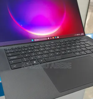 Photo - New Laptop Dell XPS 15 16GB Intel Core I7 SSD 512GB