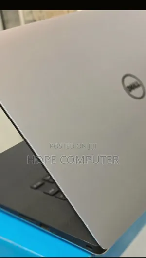 New Laptop Dell XPS 13 16GB Intel Core I5 SSHD (Hybrid) 1T