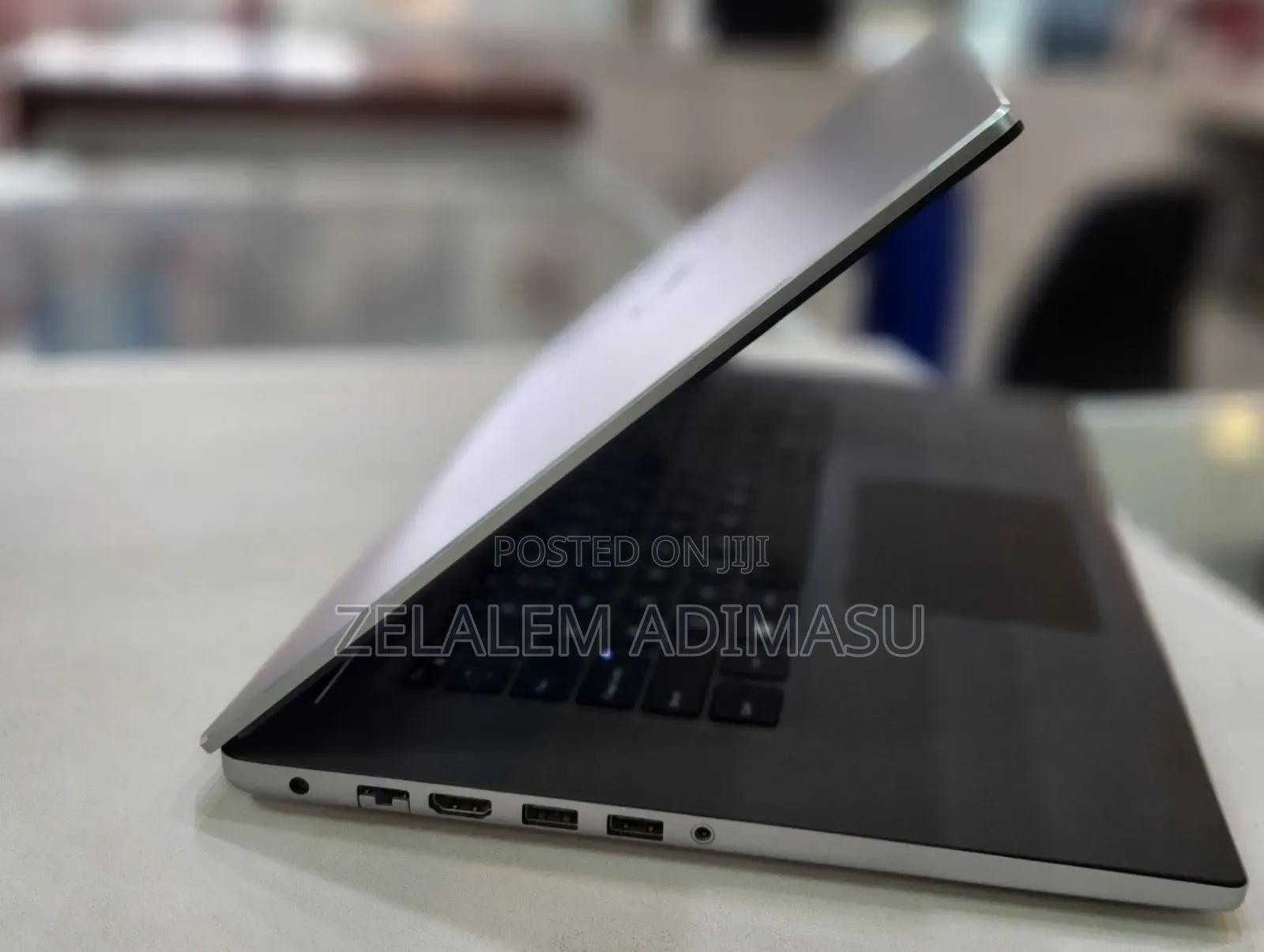 New Laptop Dell Inspiron 15 8GB Intel Core I5 SSD 256GB