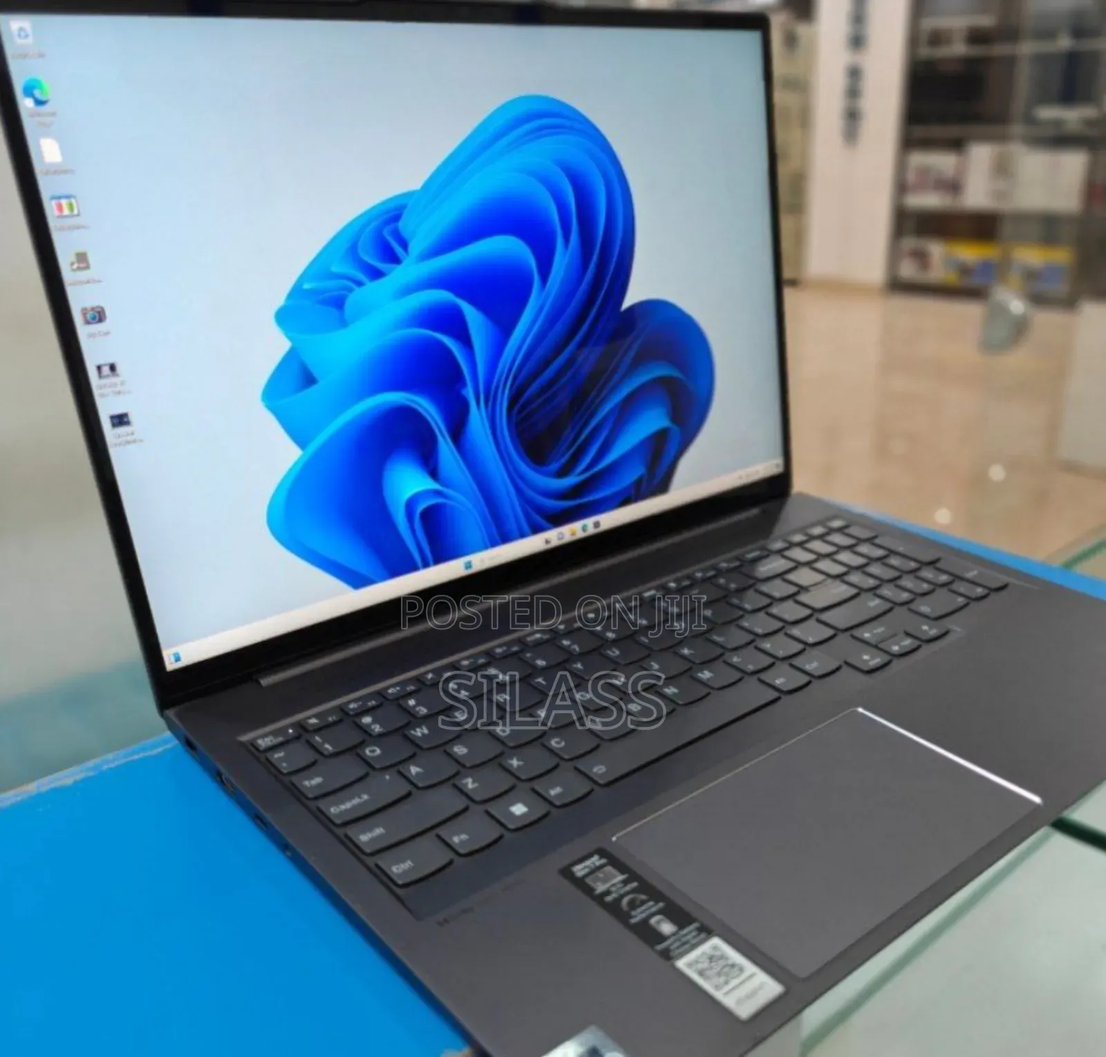 New Laptop Lenovo Yoga 2 3GB Intel Core I7 SSD 1T