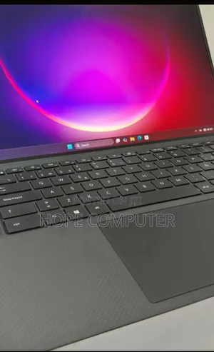Photo - New Laptop Dell XPS 15 16GB Intel Core i7 SSD 512GB