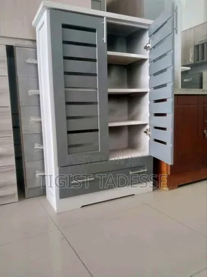 ጫማ ማስቀመጫ በአነስተኛ መጠን