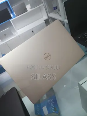 New Laptop Dell XPS 13 8GB Intel Core I7 SSD 512GB