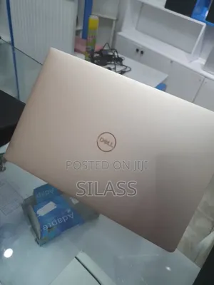 New Laptop Dell XPS 13 8GB Intel Core I7 SSD 512GB