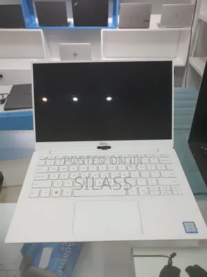 New Laptop Dell XPS 13 8GB Intel Core I7 SSD 512GB