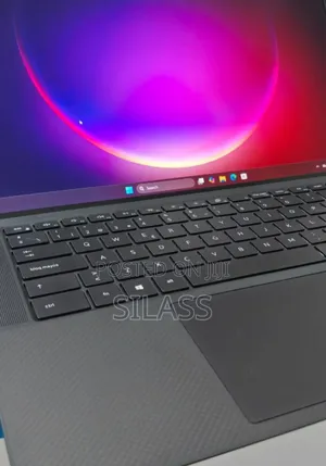 Photo - New Laptop Dell XPS 15 16GB Intel Core I7 SSD 512GB