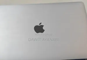 New Laptop Apple MacBook Pro 2022 M2 8GB Apple M2 SSD 256GB