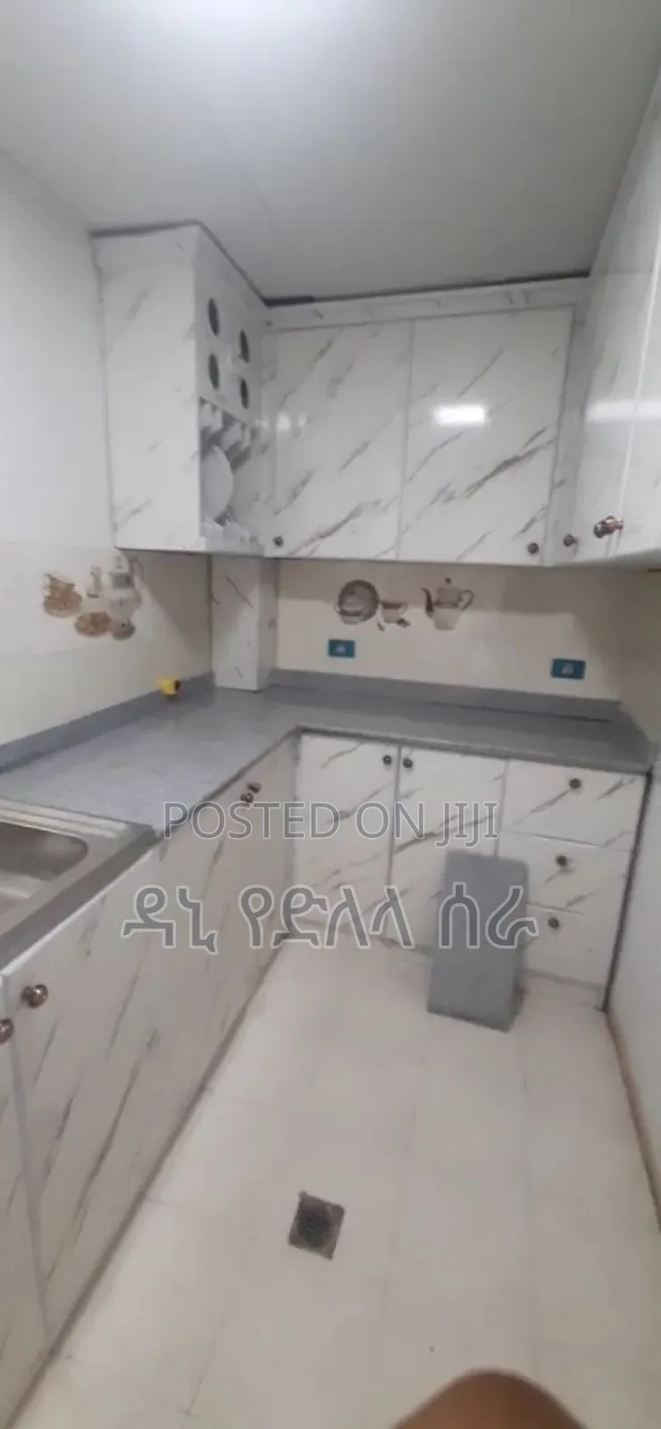 Furnished 2bdrm Condo in አደመስ አበባ, Bole for sale