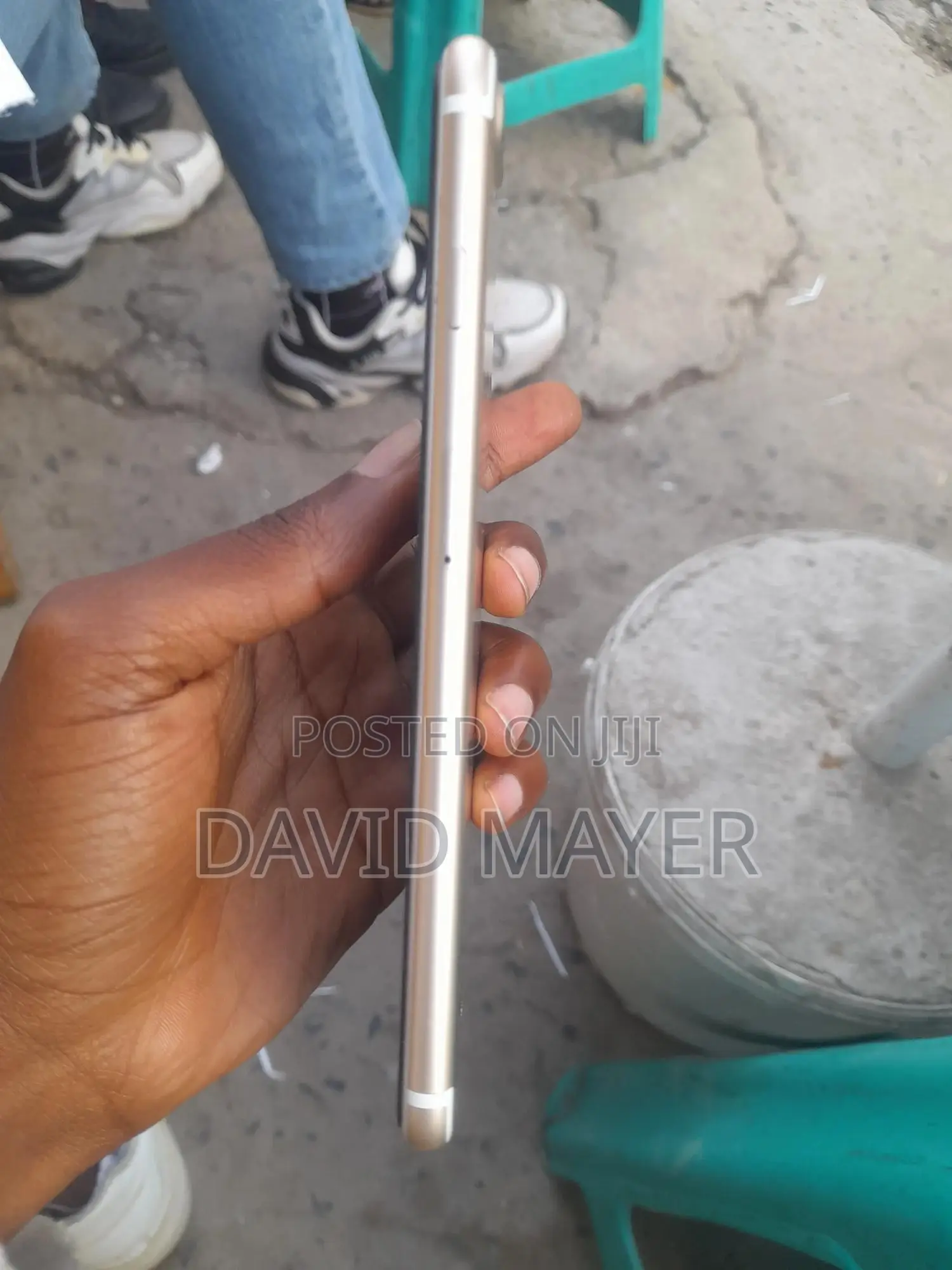 New Apple iPhone 7 Plus 128 GB White