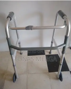 Photo - Walker፮×Walking Aid,2 Styles, Load-Bearing 150kg (Color : A)