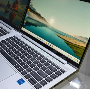New Laptop HP EliteBook 840 10 16GB Intel Core I5 SSD 512GB