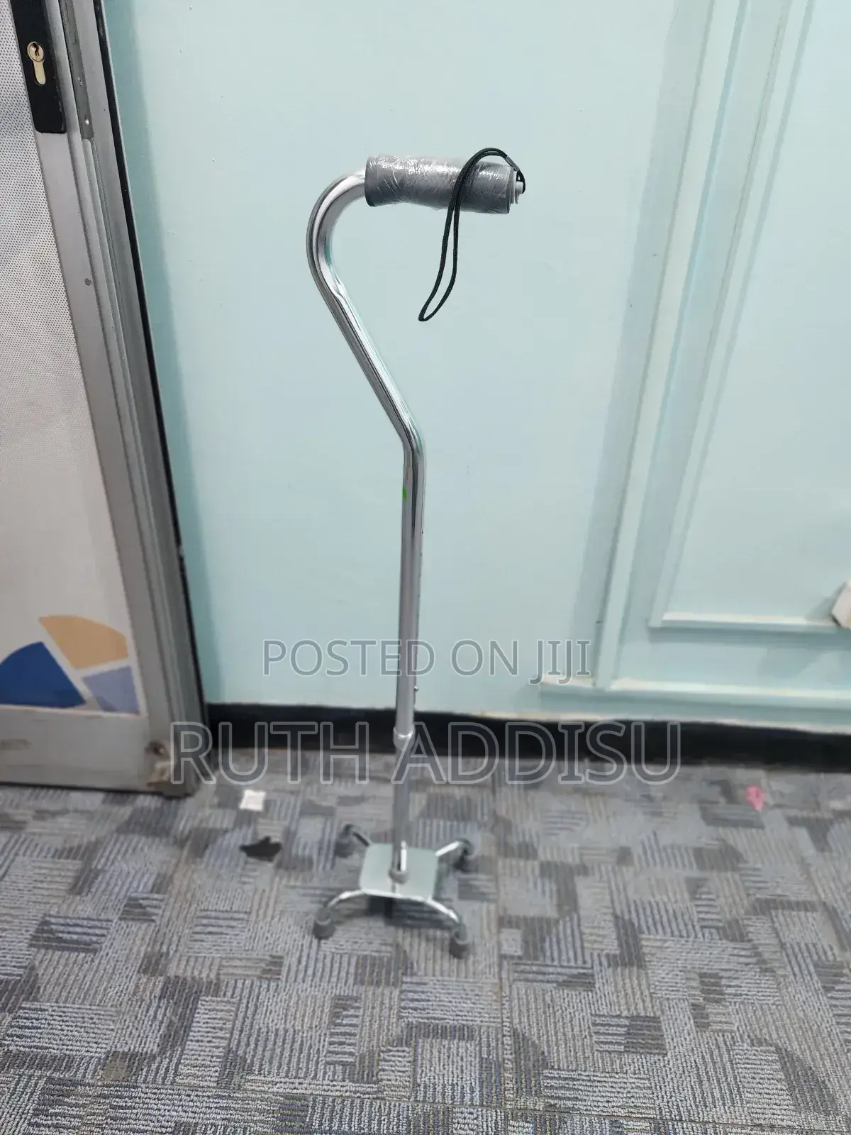 Medline Aluminum Quad Cane With Large Base for Balance