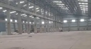 Warehouse for Rent (Very Huge Size) የሚከራይ መጋዘን አአ ውስጥ