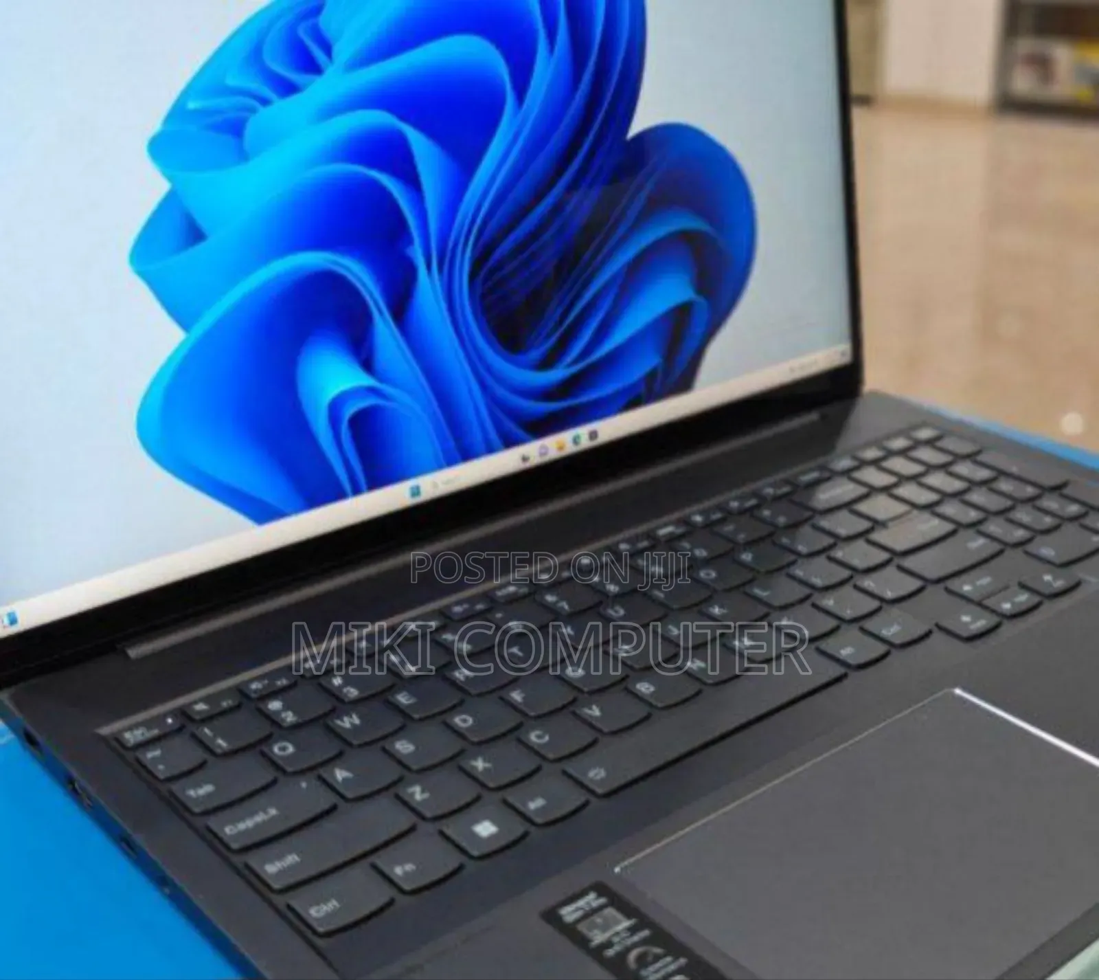 New Laptop Lenovo Yoga 3 32GB Intel Core I7 SSD 1T