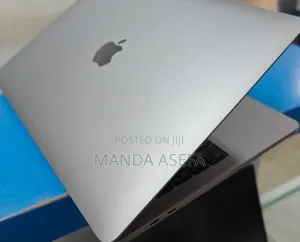 New Laptop Apple MacBook Pro 8GB Apple M2 SSD 256GB