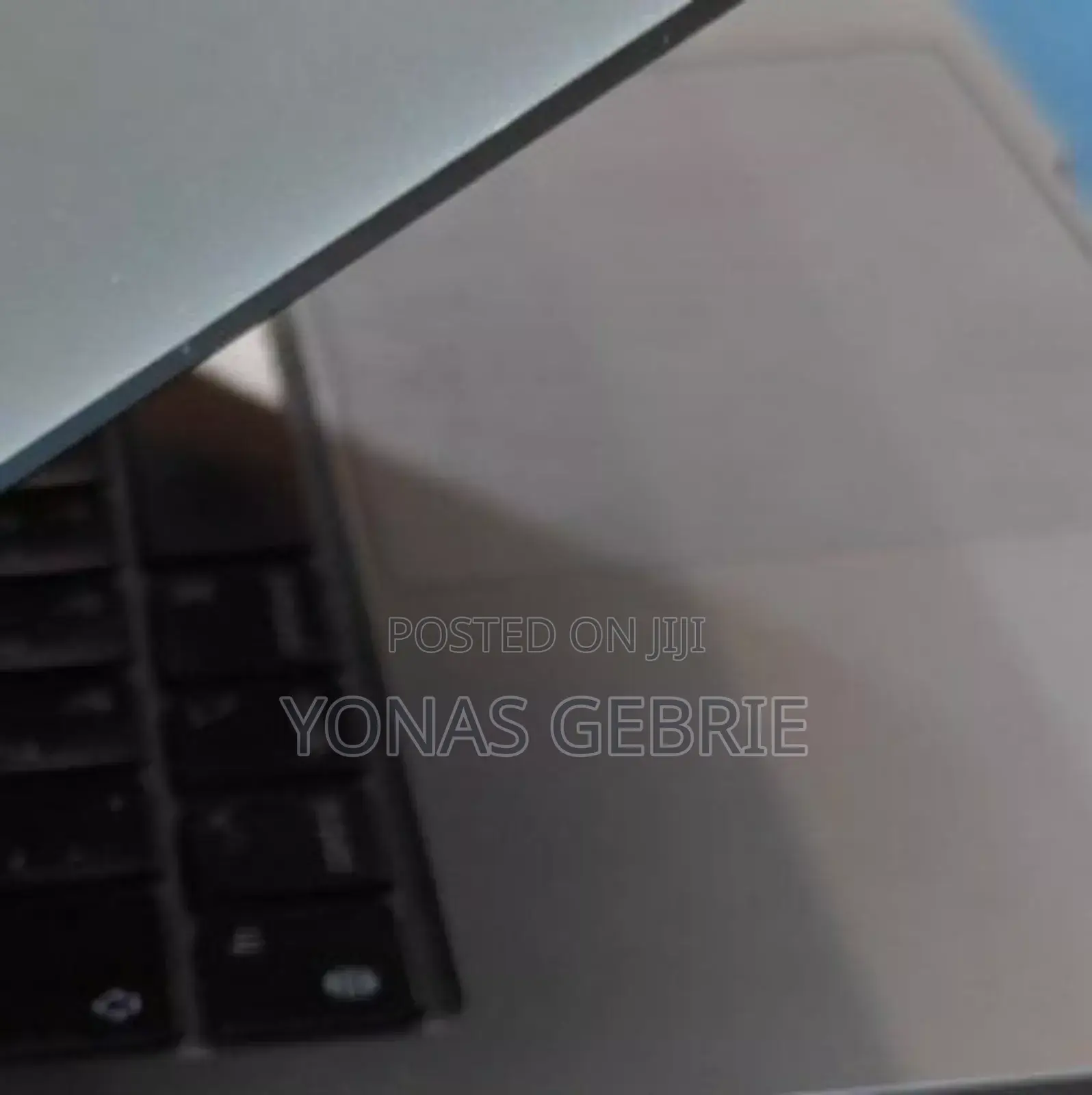 New Laptop Apple MacBook Pro 8GB Apple M2 SSD 256GB