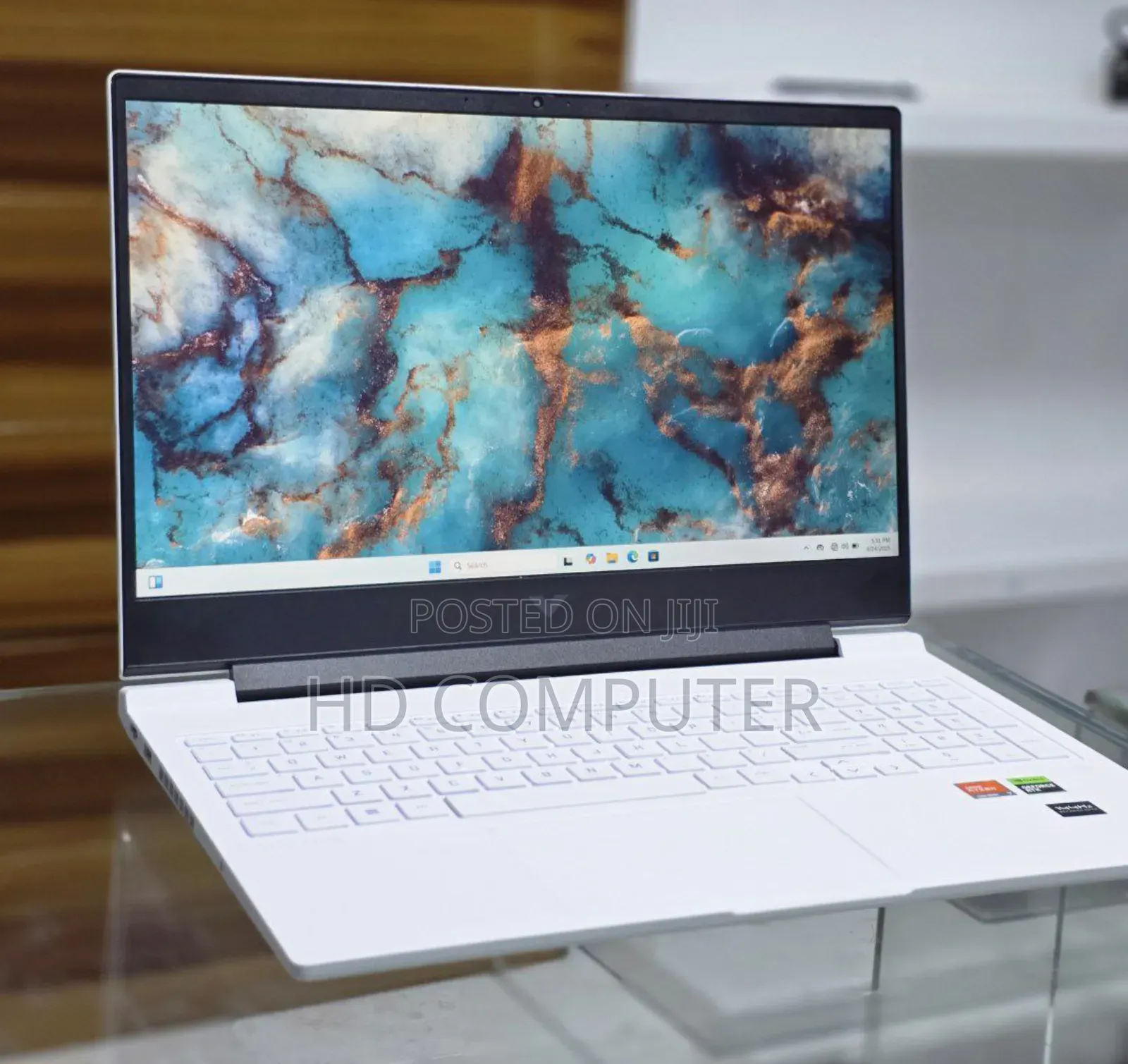 New Laptop HP Victus 16 16GB AMD Ryzen 7 SSD 1T