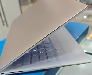 New Laptop Dell XPS 13 8GB Intel Core I7 SSD 512GB