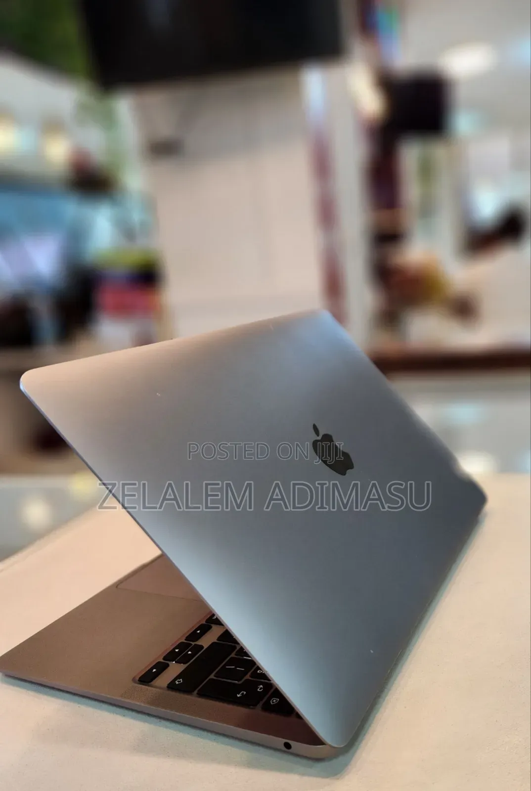 New Laptop Apple MacBook Air 2020 M1 8GB Apple M1 SSD 256GB