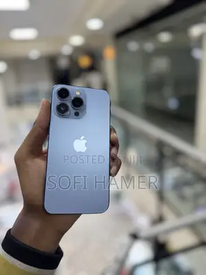 Photo - Apple iPhone 13 Pro Max 256 GB Blue