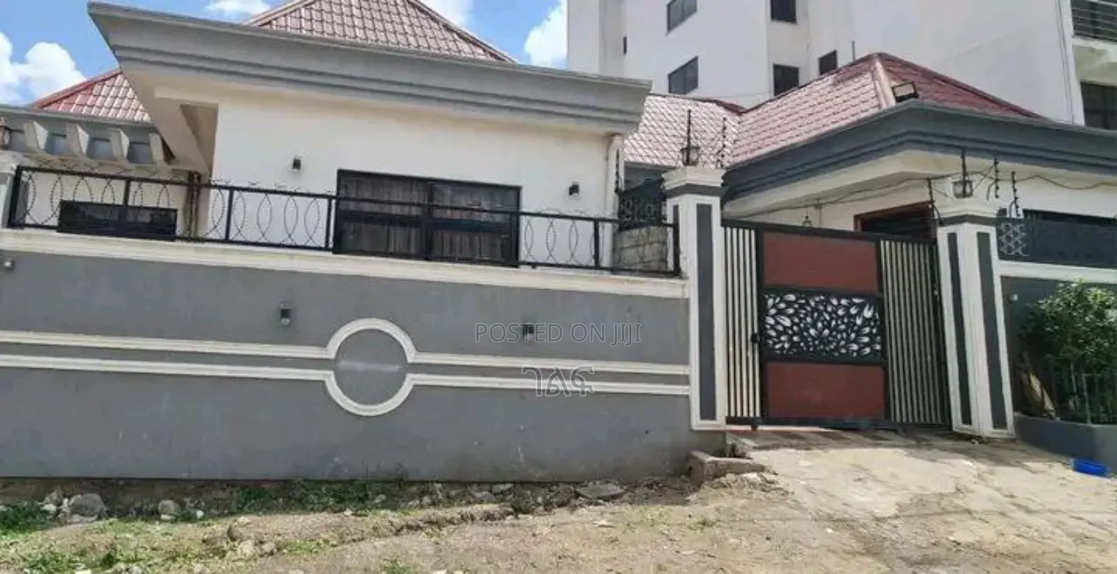 3bdrm Villa in የግል ቪላ አያት 49, Bole for sale