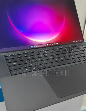 Photo - New Laptop Dell XPS 15 16GB Intel Core I7 SSD 512GB