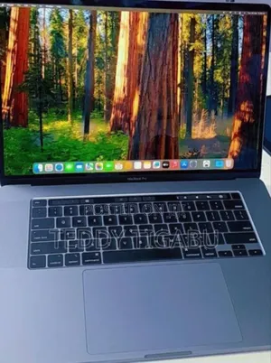 Photo - New Laptop Apple MacBook Pro 2019 16GB Intel Core I9 SSD 1T
