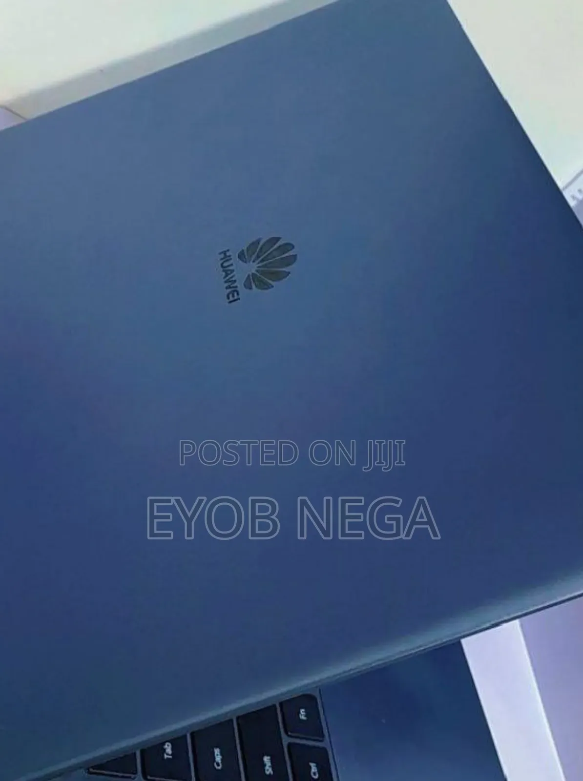 New Laptop Huawei MateBook 13 WRT-W19E 8GB Intel Core I5 SSD 256GB