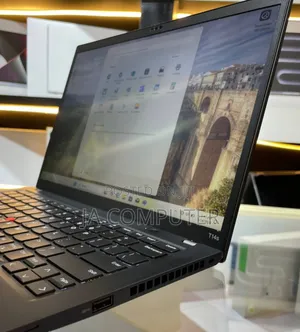 Photo - New Laptop Lenovo Thinkpad T14s Gen 2 16GB Intel Core I7 SSD 1T