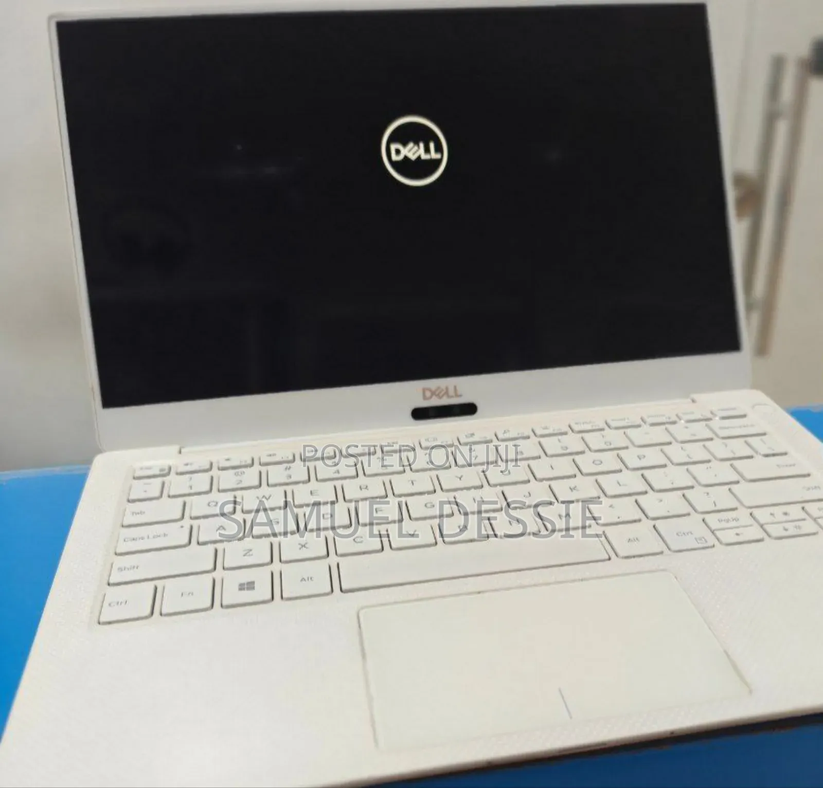 New Laptop Dell XPS 13 8GB Intel Core I7 SSD 512GB