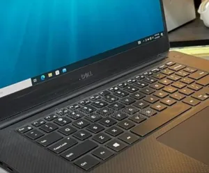 New Laptop Dell Precision 7750 16GB Intel Core I7 SSD 512GB